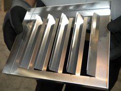 钣金加工企业如何通过引进自动化折弯成型设备降低生产成本，提高产品质量？-中山开云手机站登录入口-开云(中国)-开云手机站登录入口-开云(中国)