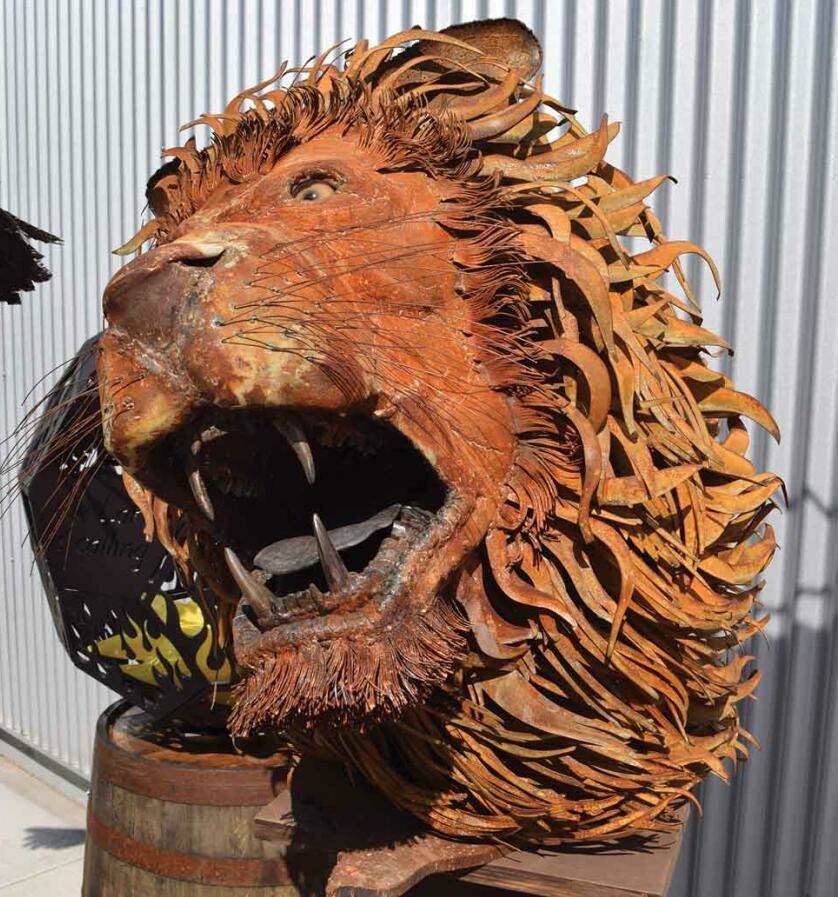 全球钣金新闻-金属制造狂：焊工制作动物的金属钣金-开云手机站登录入口-开云(中国)