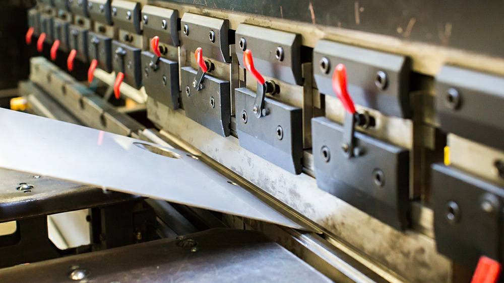 制作钣金加工项目都有哪些基础设备？-开云手机站登录入口-开云(中国)